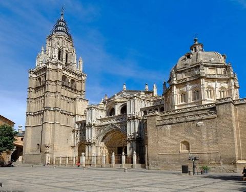 uni cardenal cisneros,History and Founding